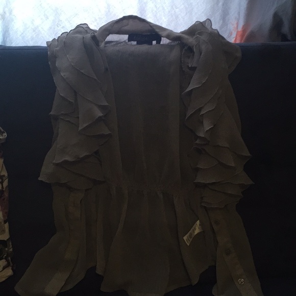 A cute bottom shirt - Picture 1 of 2